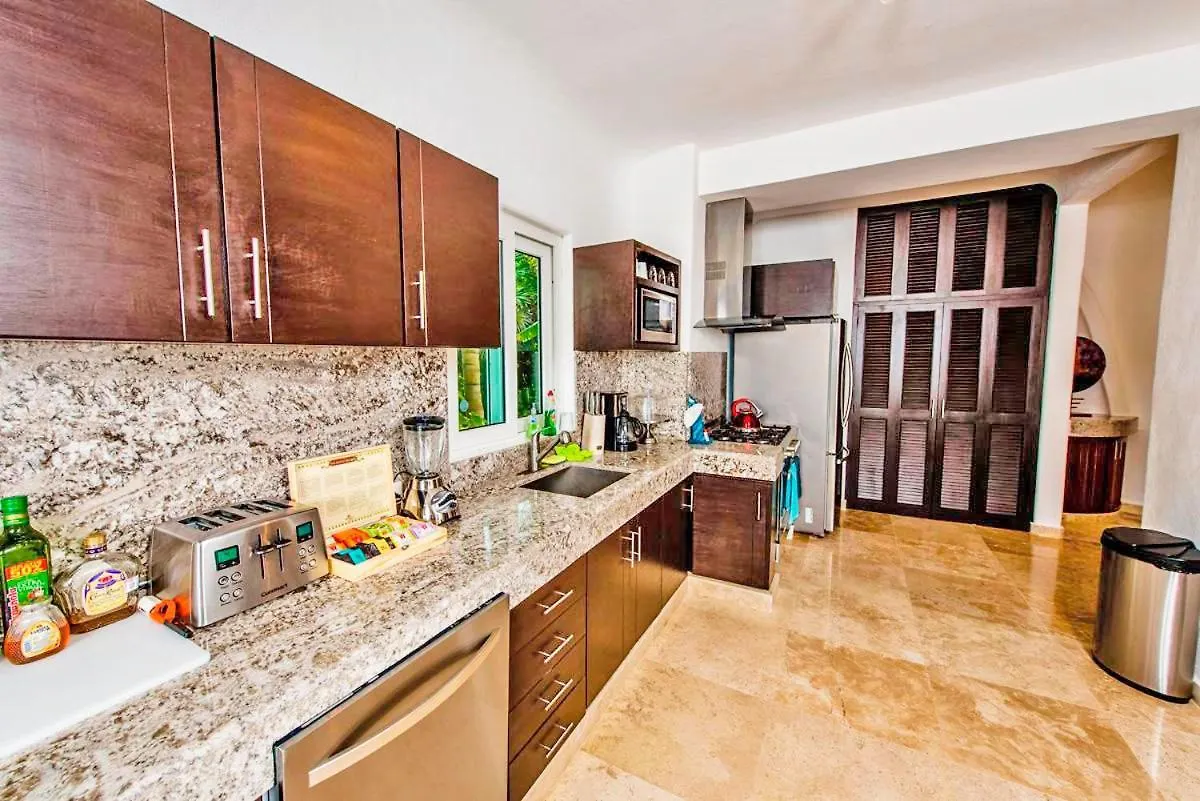 Villa Mar Azul Luxury 6 Bedrooms Tulum