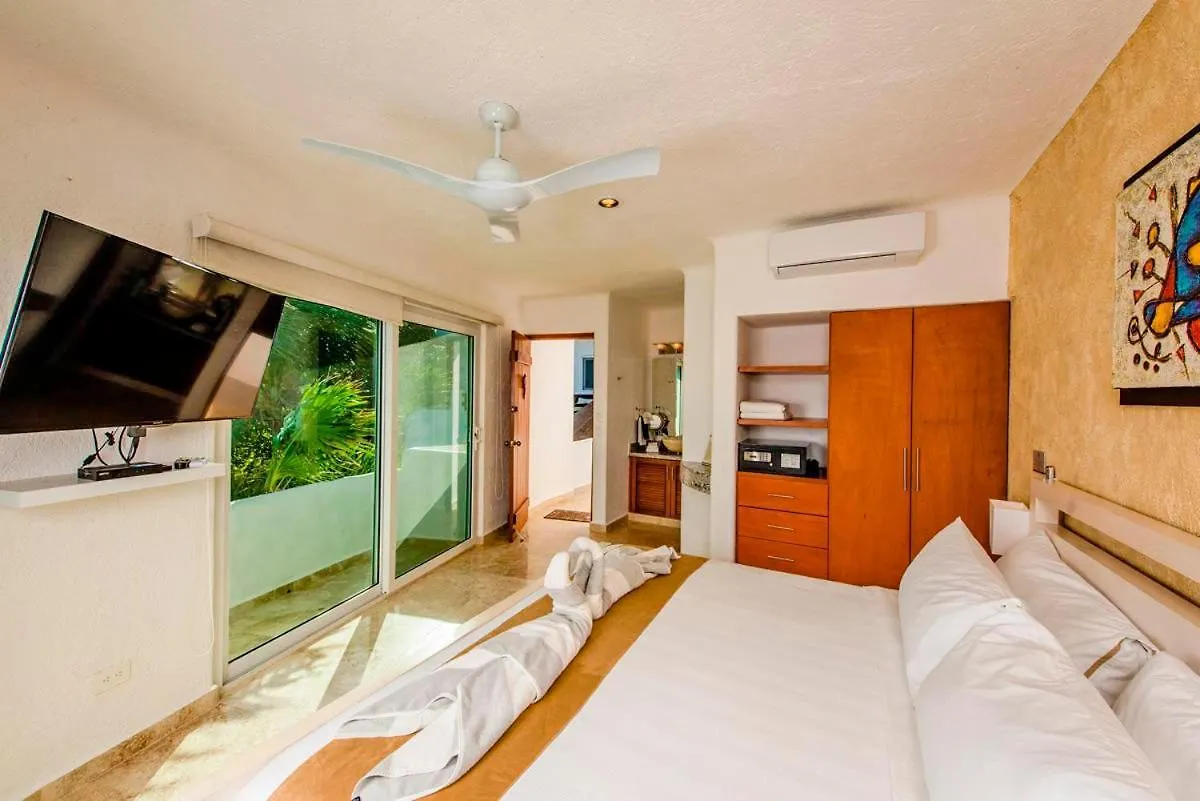 Villa Mar Azul Luxury 6 Bedrooms Tulum Mexico