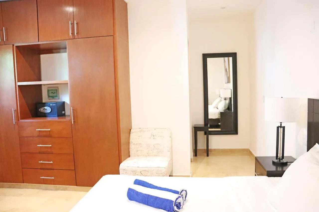 Villa Mar Azul Luxury 6 Bedrooms Tulum