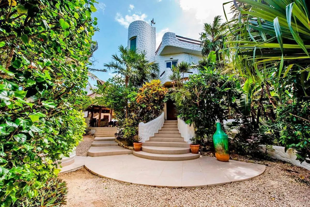 Villa Mar Azul Luxury 6 Bedrooms Tulum