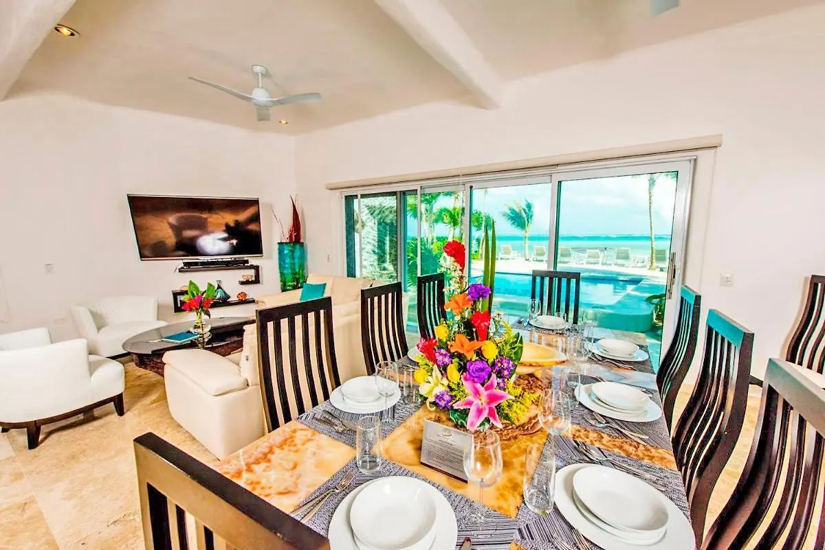 Villa Mar Azul Luxury 6 Bedrooms Tulum