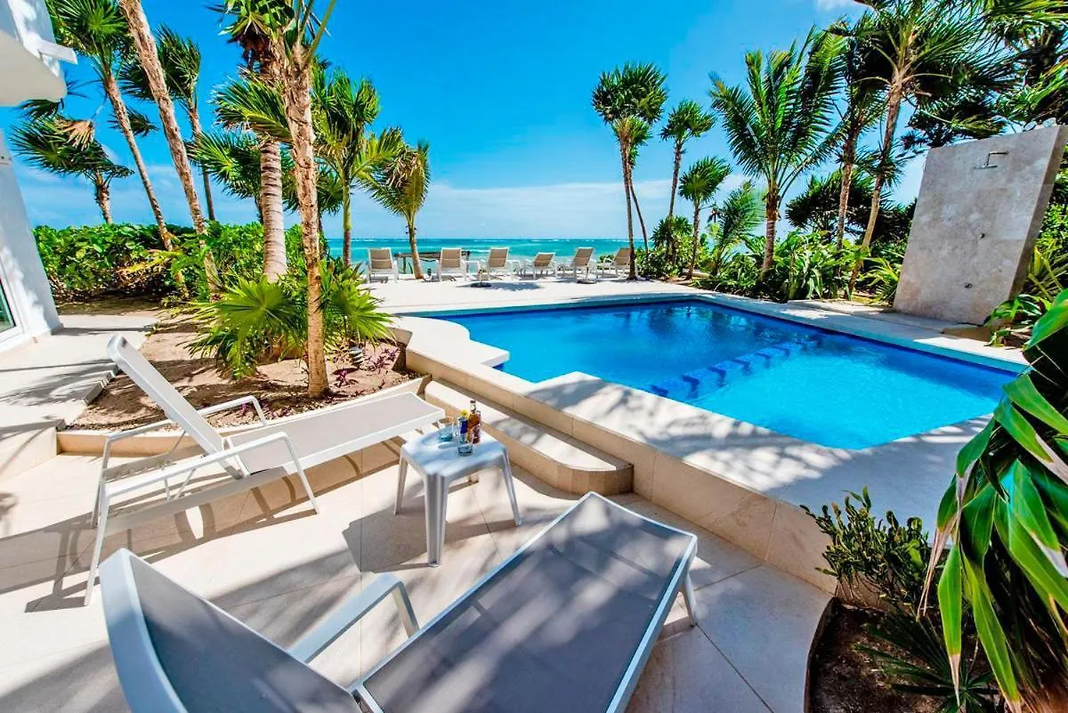Villa Mar Azul Luxury 6 Bedrooms Tulum