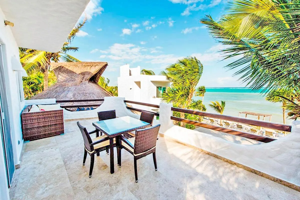 Villa Mar Azul Luxury 6 Bedrooms Tulum
